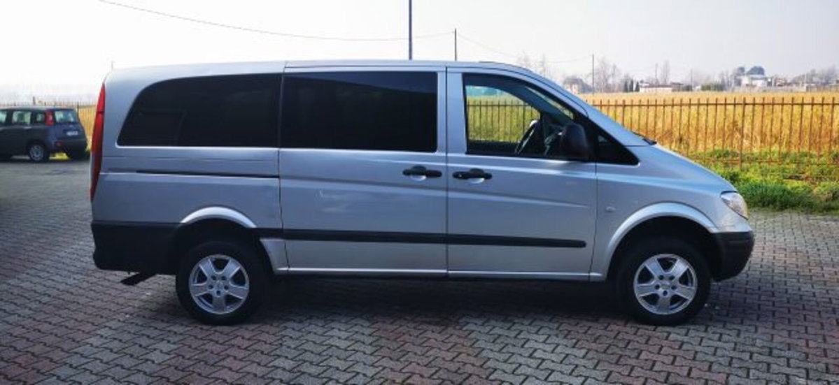 Mercedes-Benz Viano 2.2 CDI 4Matic Ambiente (8)
