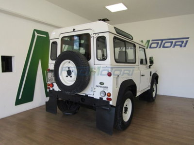 Land Rover Defender 90 2.5 Td5 Soft-Top (14)