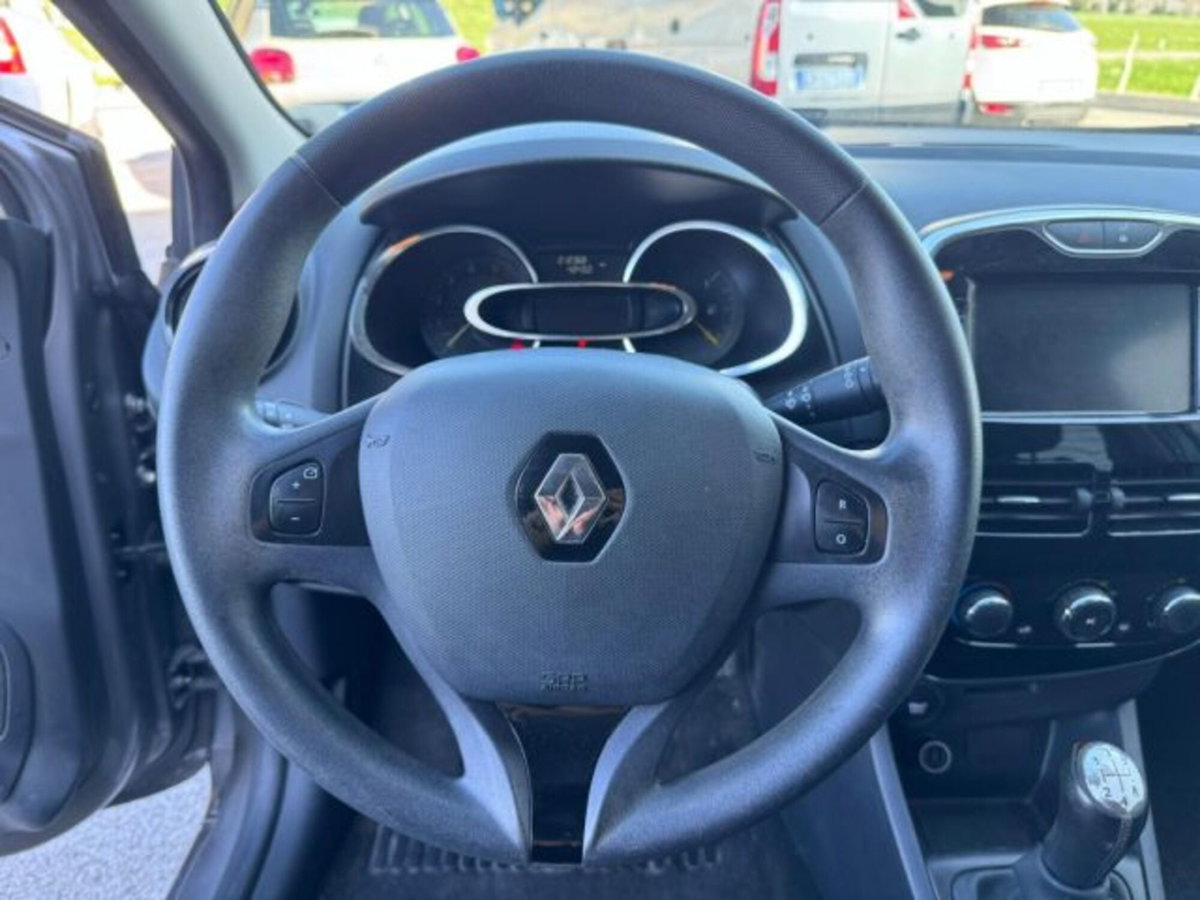 Renault Clio 1.5 dCi 8V 75CV 5 porte Live (10)