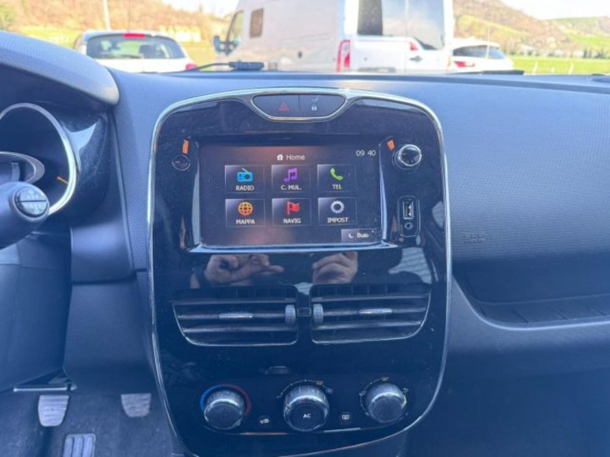Renault Clio 1.5 dCi 8V 75CV 5 porte Live (12)