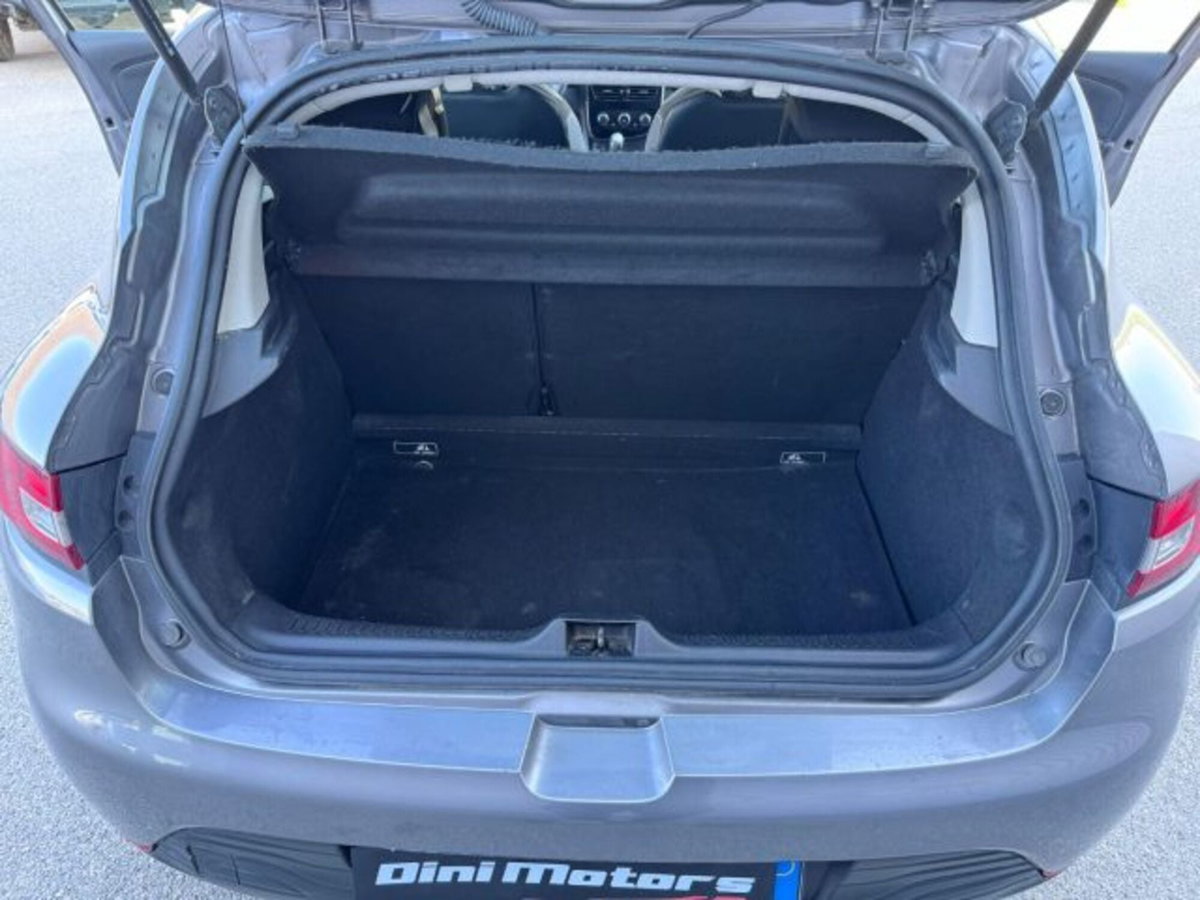 Renault Clio 1.5 dCi 8V 75CV 5 porte Live (17)