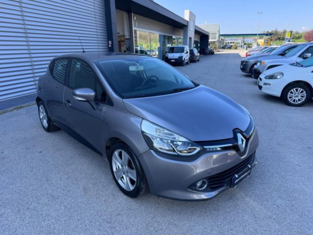 Renault Clio 1.5 dCi 8V 75CV 5 porte Live (3)