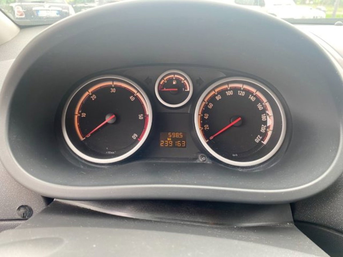 Opel Corsa 1.3 CDTI 90CV 5 porte Cosmo (11)