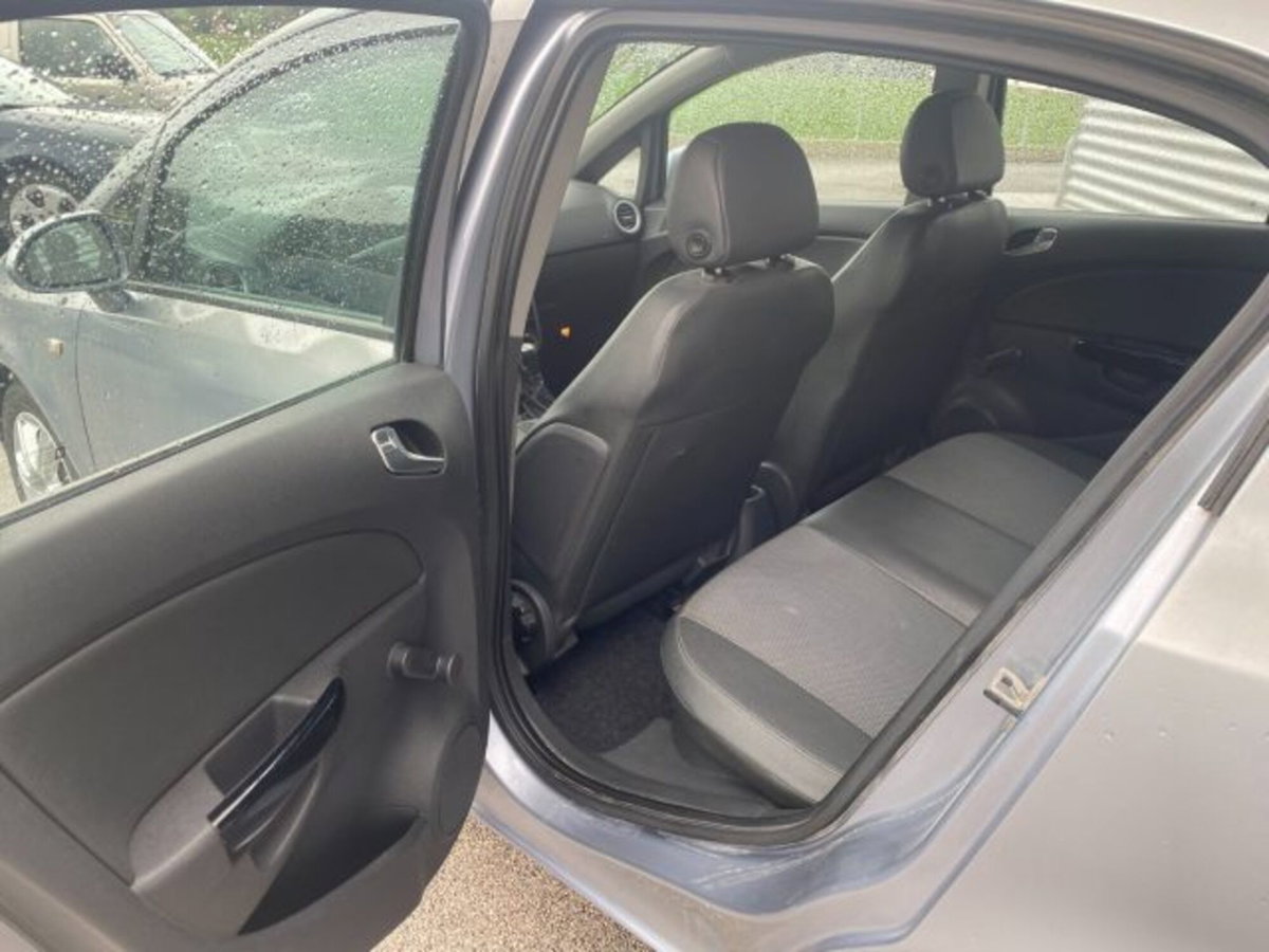 Opel Corsa 1.3 CDTI 90CV 5 porte Cosmo (16)