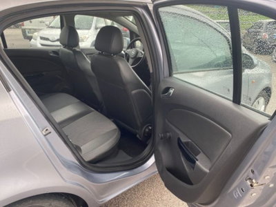 Opel Corsa 1.3 CDTI 90CV 5 porte Cosmo (17)