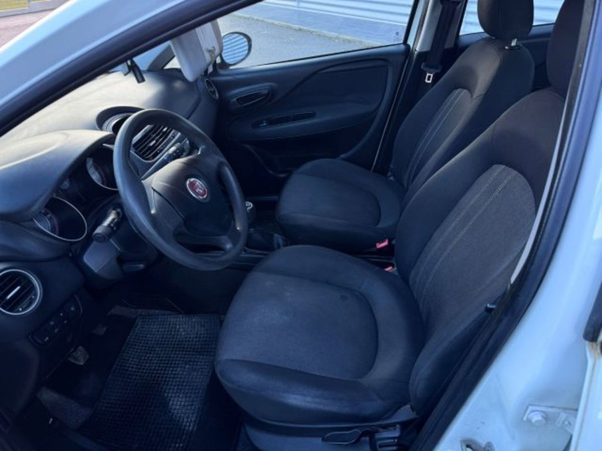 Fiat Punto 1.3 MJT 95CV S&S 5 porte Van Easy 4 posti (10)