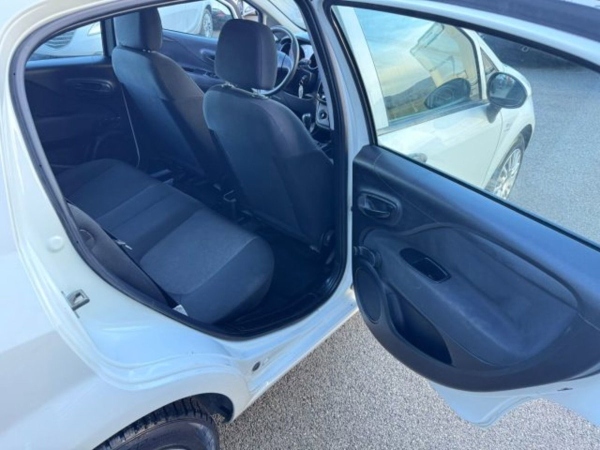 Fiat Punto 1.3 MJT 95CV S&S 5 porte Van Easy 4 posti (18)