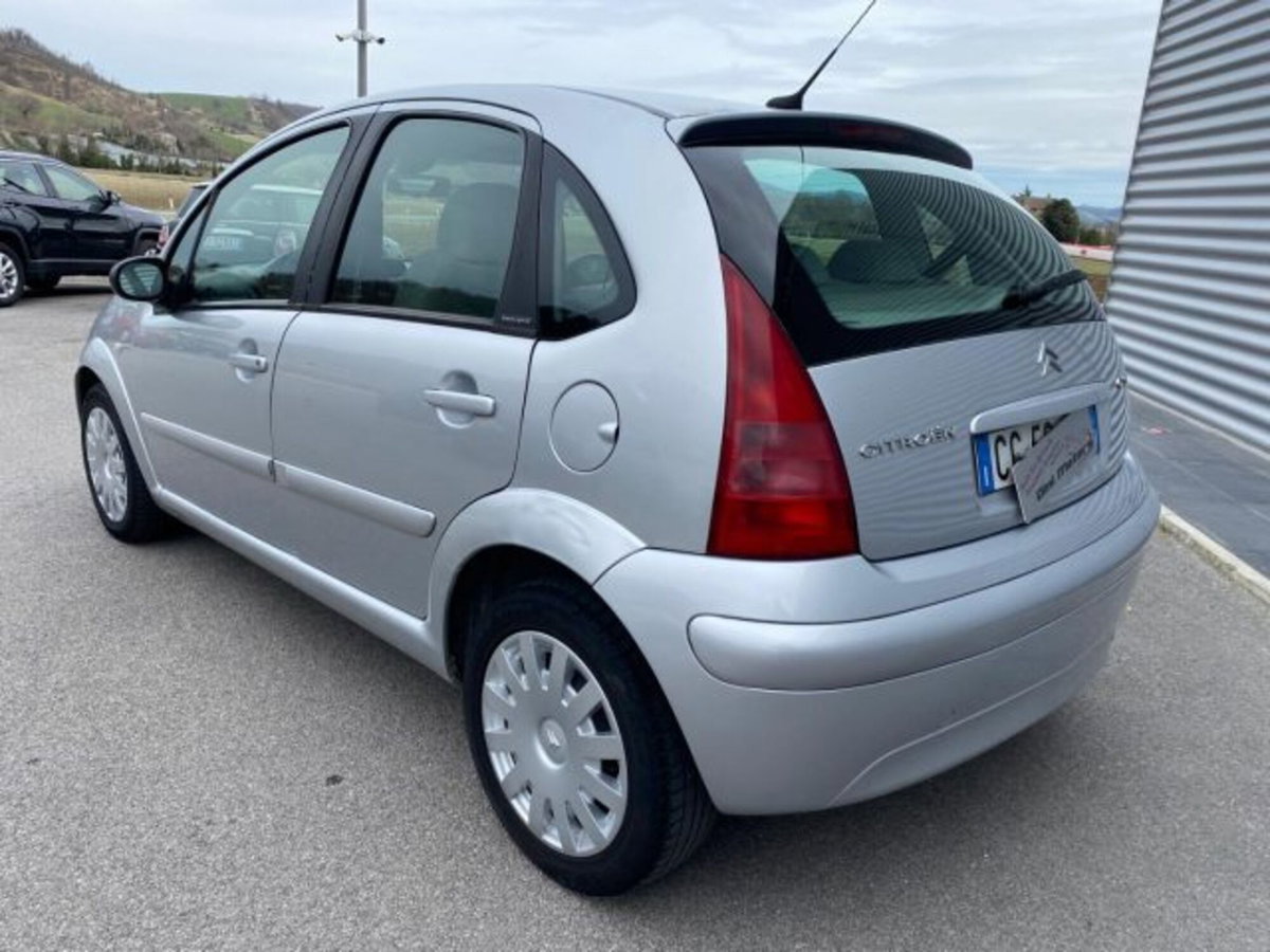 Citroen C3 1.4 HDi 70CV Elegance (8)