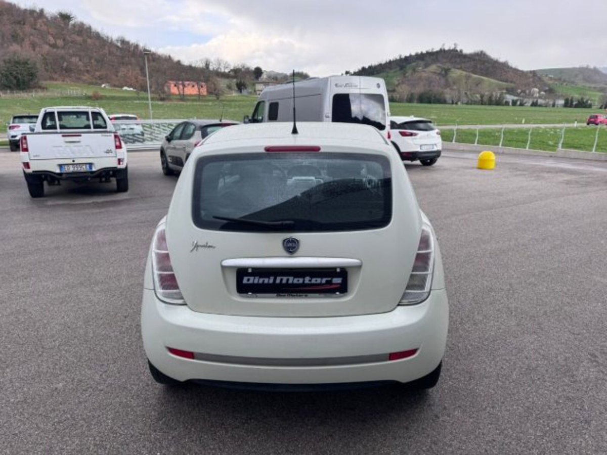 Lancia Ypsilon 1.2 (6)