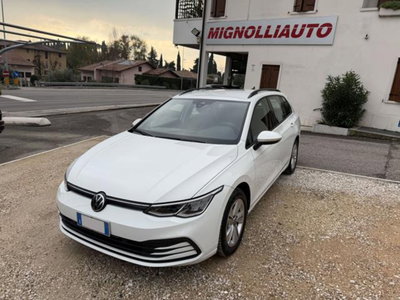Volkswagen Golf Variant 2.0 TDI SCR DSG Life usata