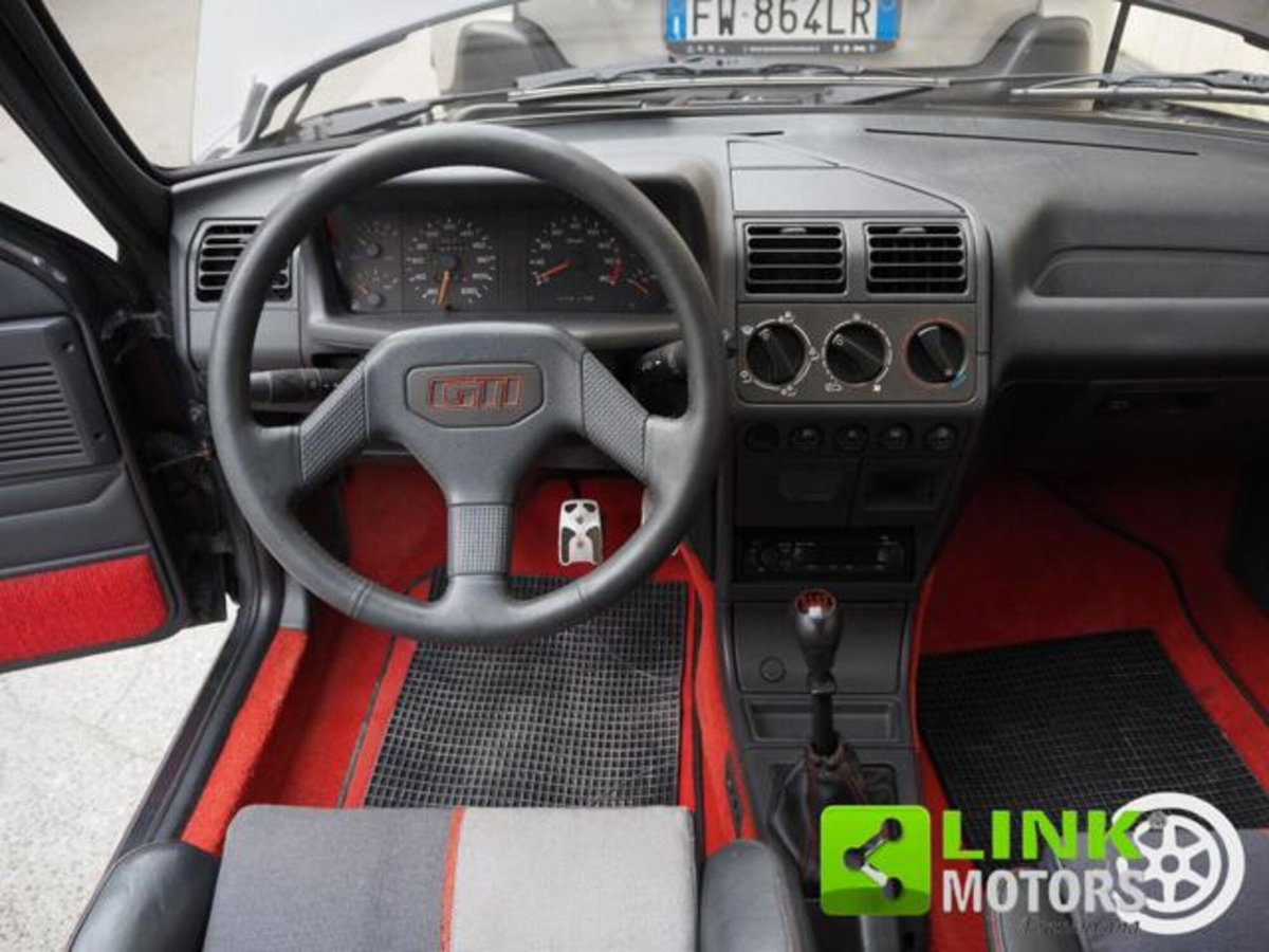 Peugeot 205 3 porte GTI (10)