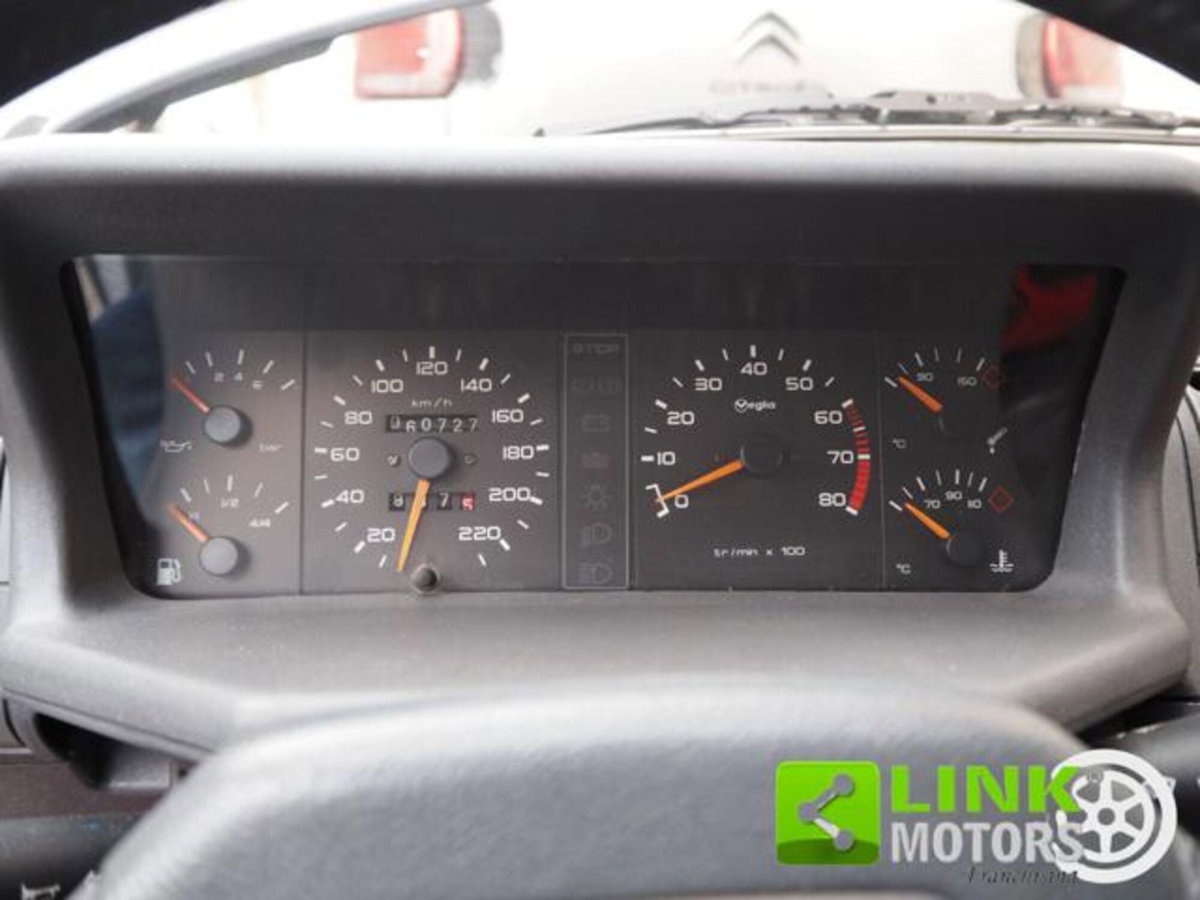Peugeot 205 3 porte GTI (11)