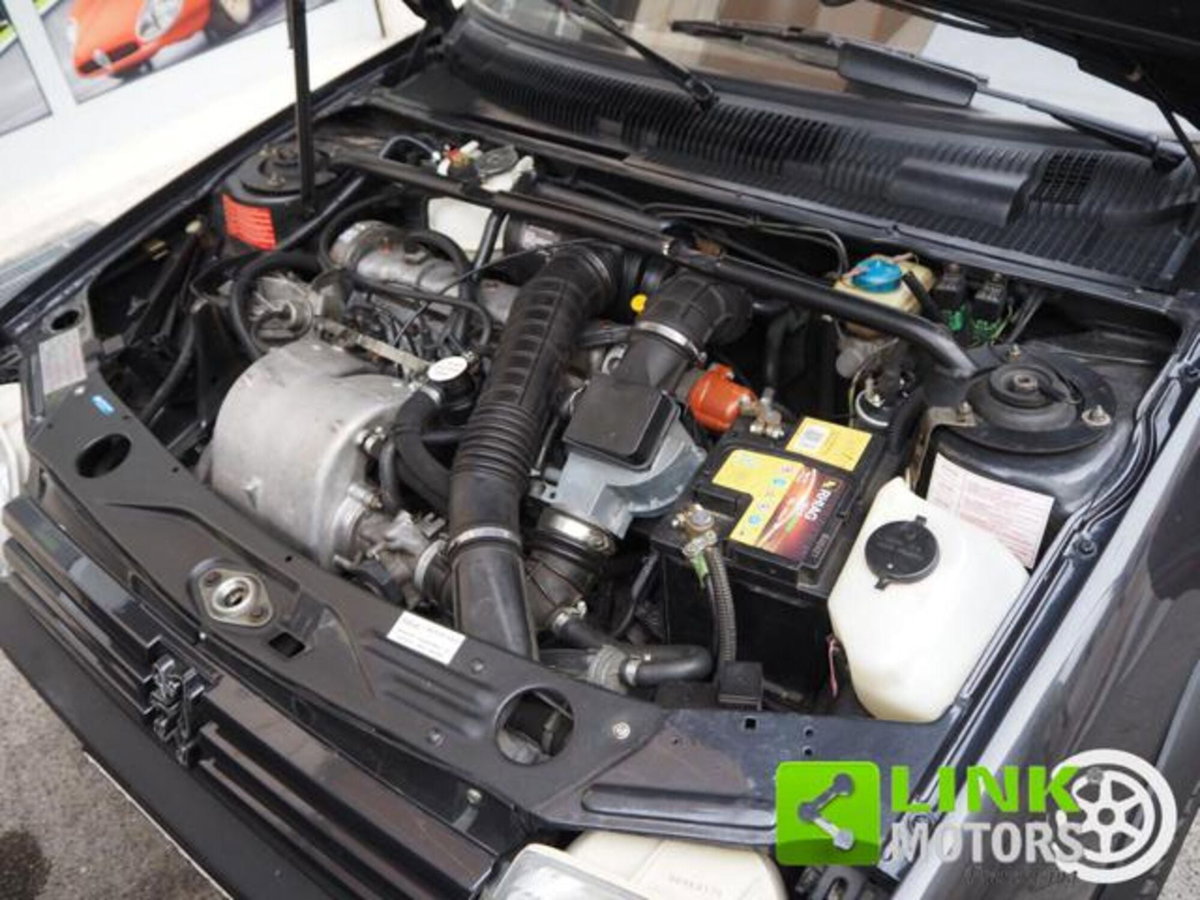 Peugeot 205 3 porte GTI (18)