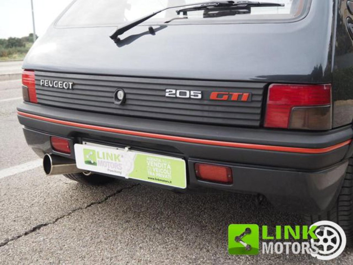 Peugeot 205 3 porte GTI (20)