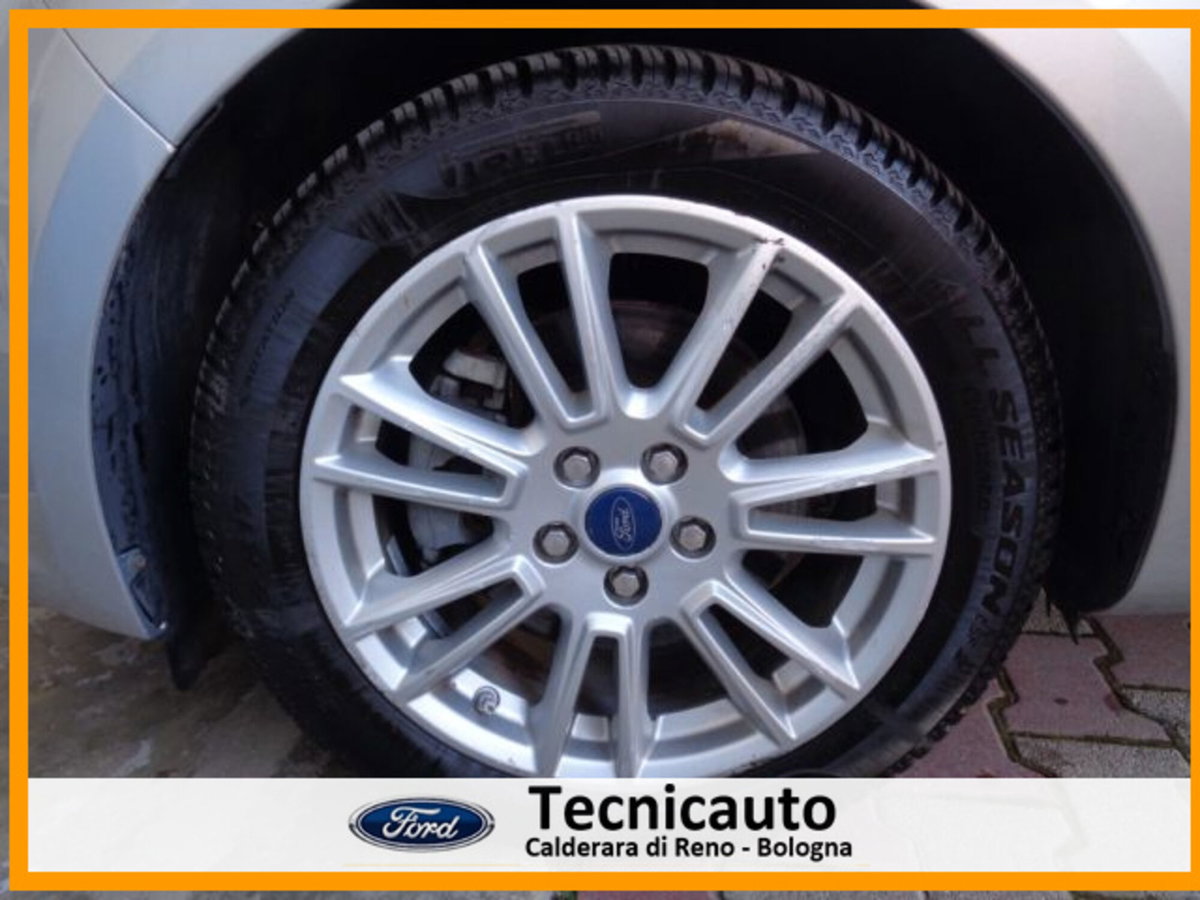 Ford Mondeo Station Wagon 2.0 TDCi 163 CV Powershift Station Wagon Titanium DPF (17)