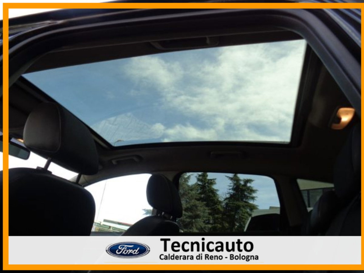 Ford Kuga 2.0 TDCi 136 CV 4WD Titanium DPF (17)