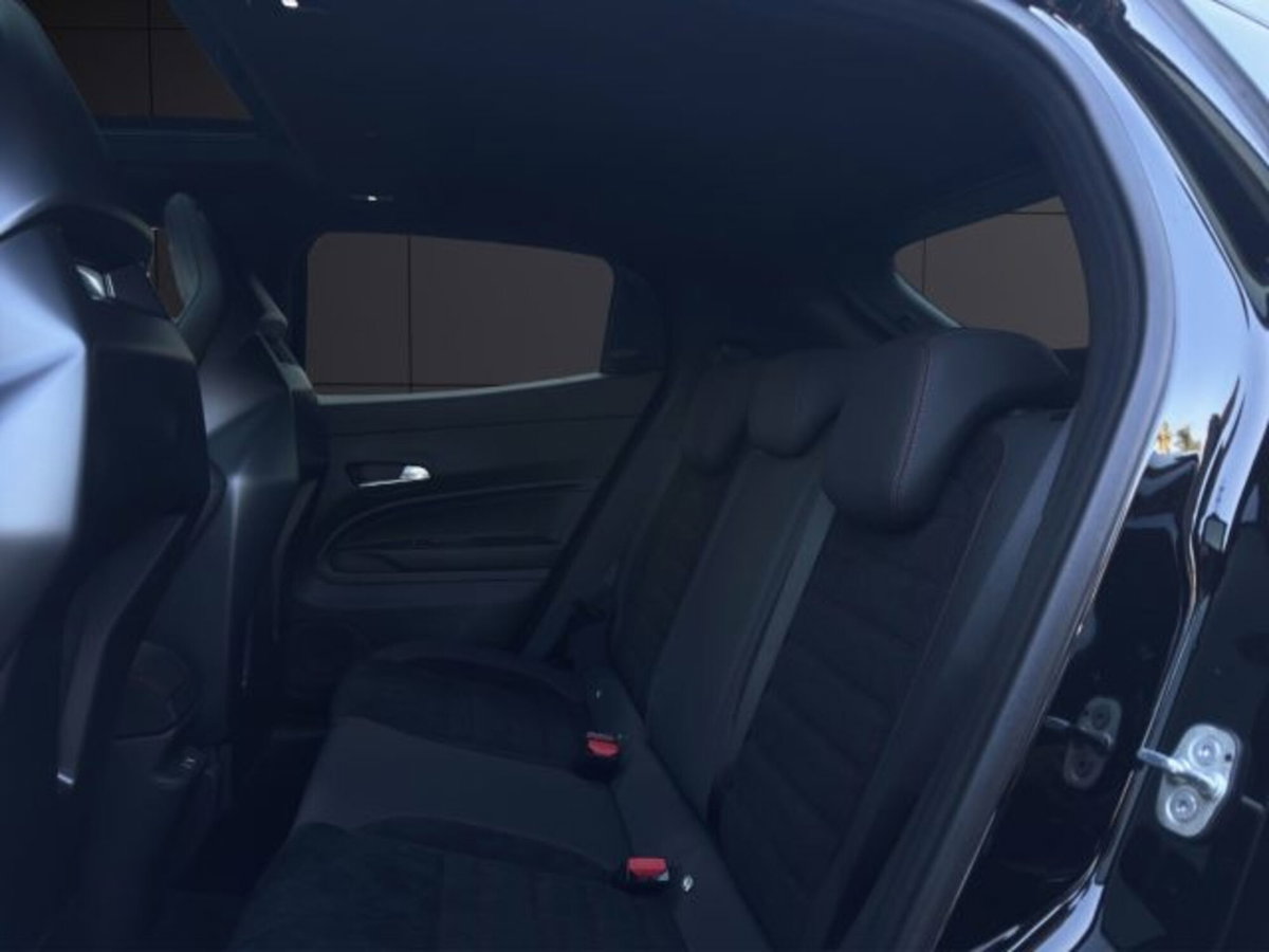 Alfa Romeo Junior 1.2 ibrida Sport Speciale 145cv edct6 (13)