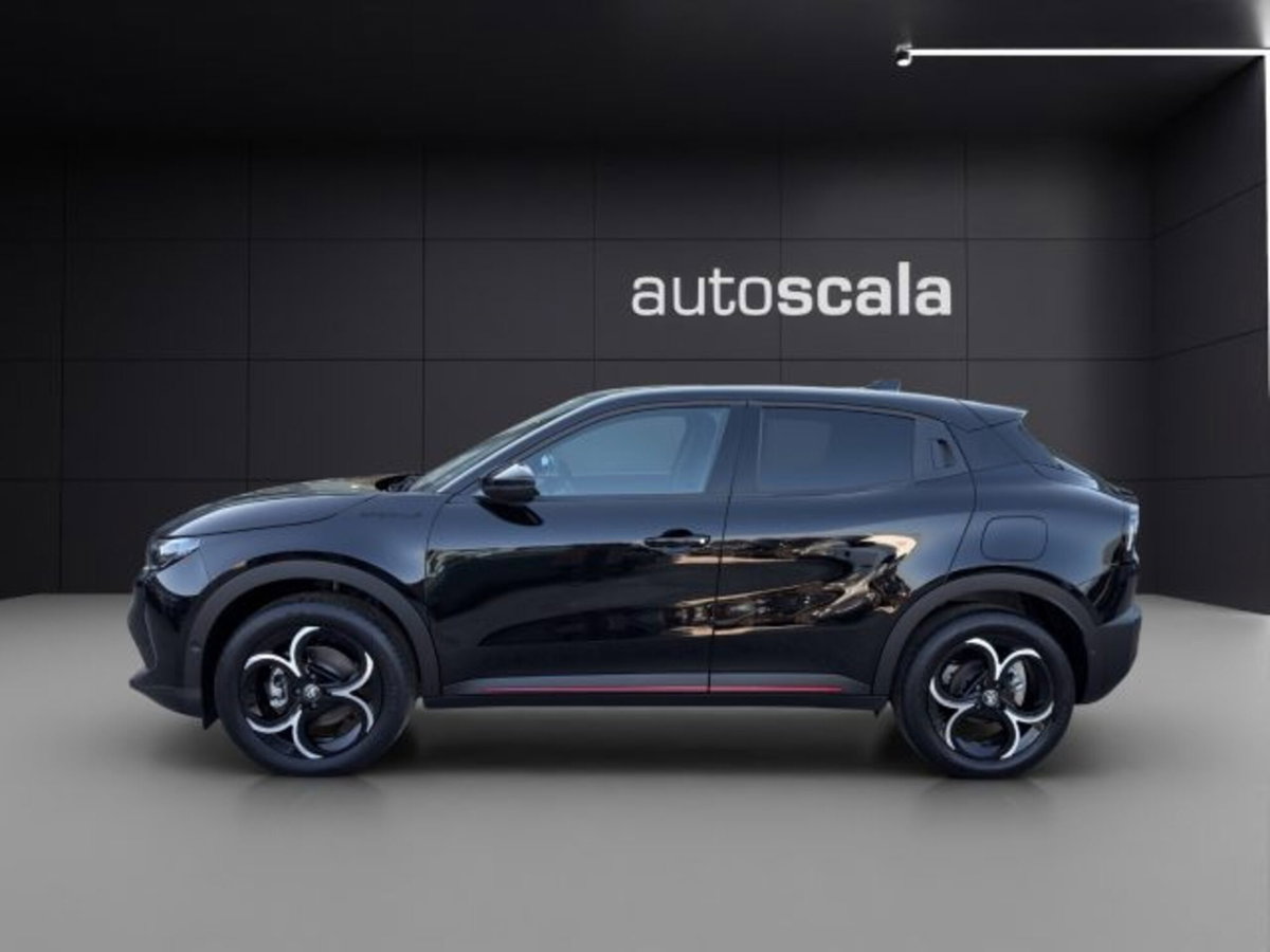 Alfa Romeo Junior 1.2 ibrida Sport Speciale 145cv edct6 (2)