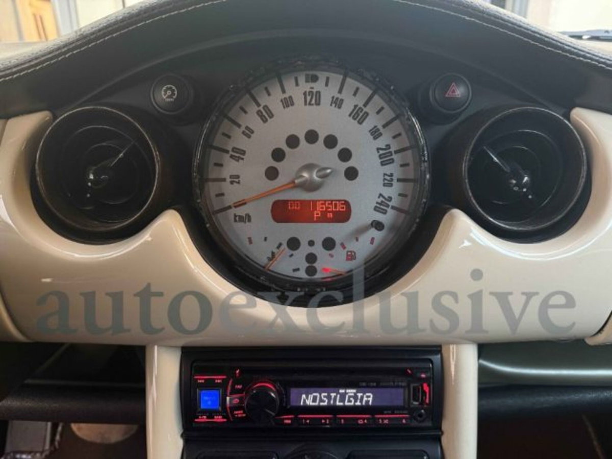 MINI Mini 1.6 16V Cooper (12)