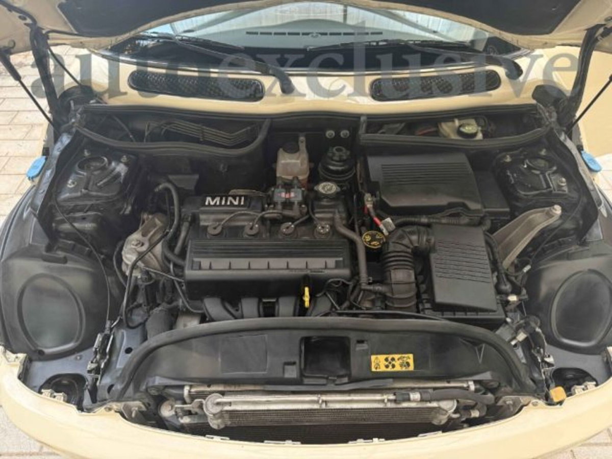 MINI Mini 1.6 16V Cooper (13)