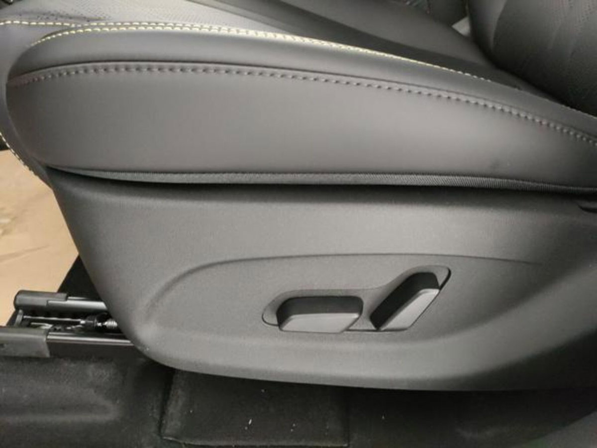Byd Atto 2 DM-i 1.5 phev Boost 212cv (7)