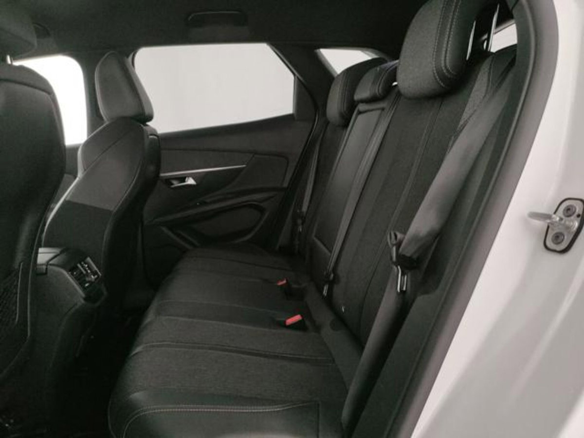 Peugeot 3008 BlueHDi 130 S&S EAT8 GT Line (20)