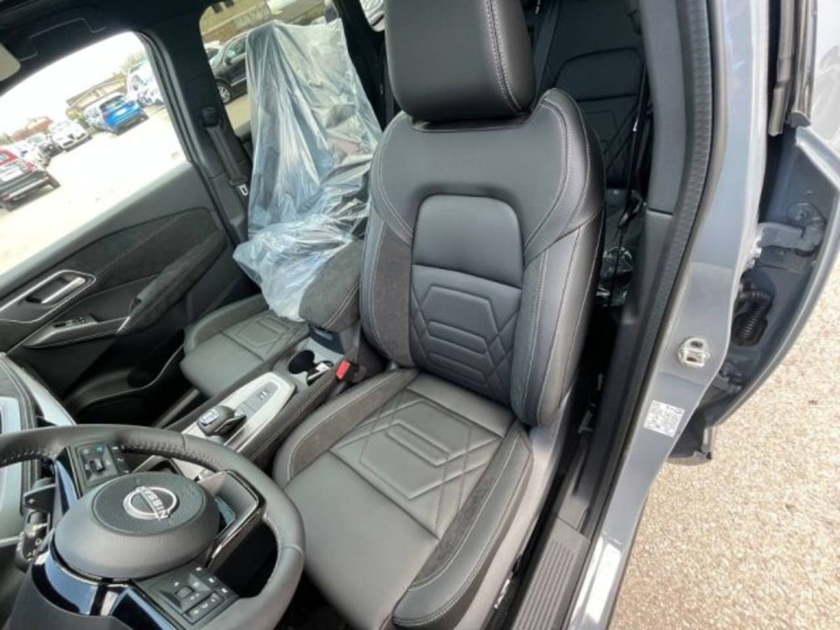 Nissan Qashqai 1.3 mhev N-Design 4wd 158cv xtronic (6)