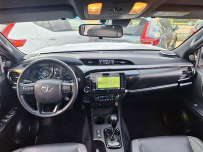 Toyota Hilux 2.8 D A/T 4WD porte Double Cab Invincible (11)
