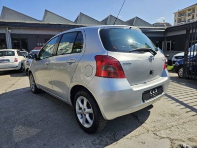 Toyota Yaris 1.0 5 porte Sol (5)