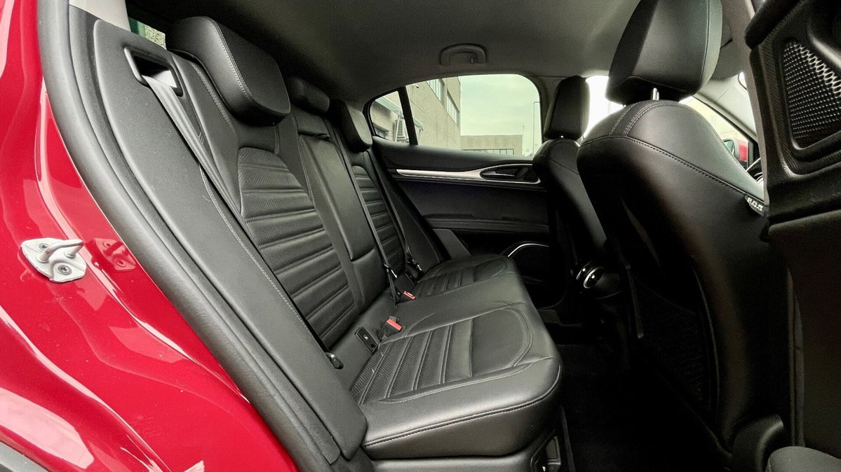 Alfa Romeo Stelvio Stelvio 2.2 Turbodiesel 190 CV AT8 Q4 Sprint (12)