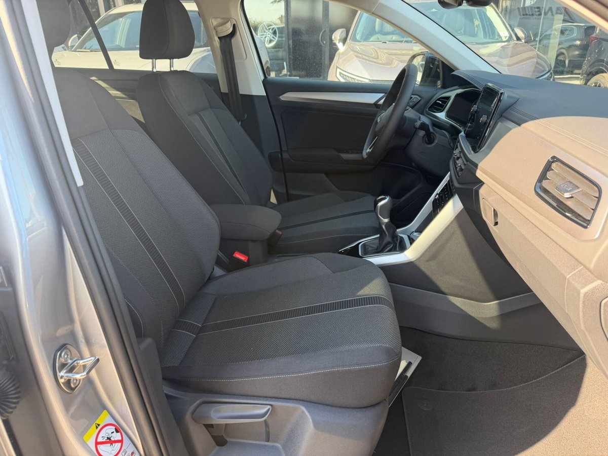 Volkswagen T-Roc 2.0 tdi Sport 115cv (11)
