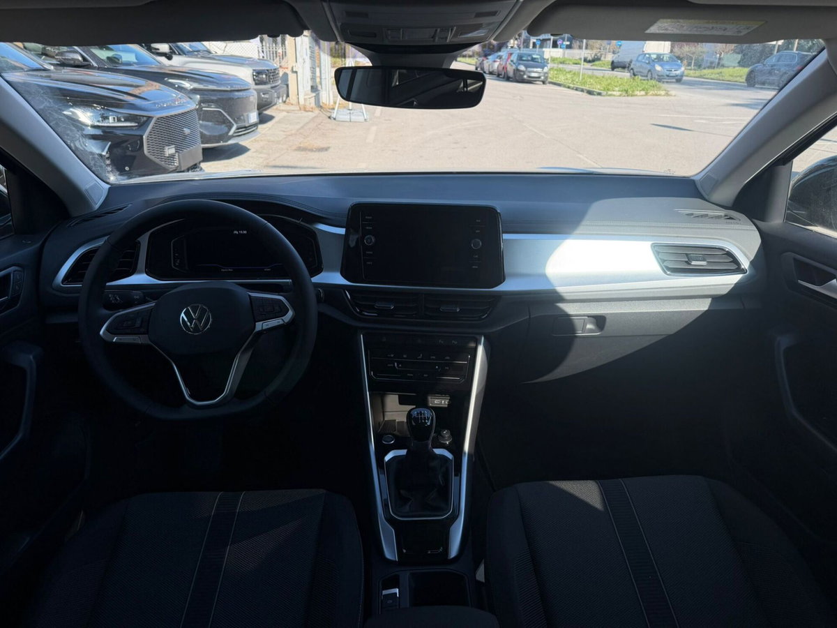 Volkswagen T-Roc 2.0 tdi Sport 115cv (13)