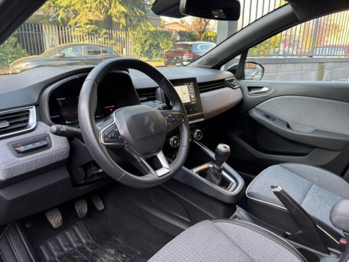Renault Clio TCe 90 CV 5 porte Business (6)