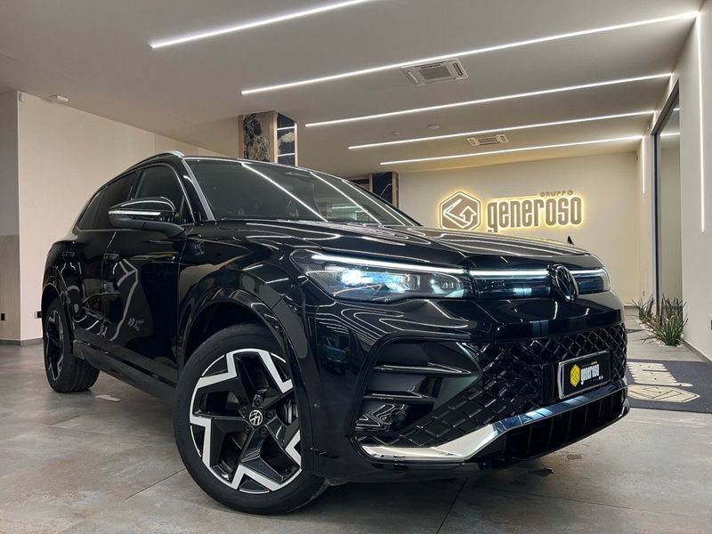 Volkswagen Tiguan 2.0 tdi R-Line 150cv dsg