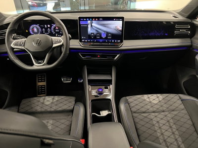 Volkswagen Tiguan 2.0 tdi R-Line 150cv dsg (13)
