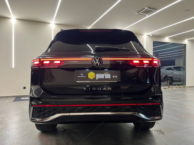 Volkswagen Tiguan 2.0 tdi R-Line 150cv dsg (4)