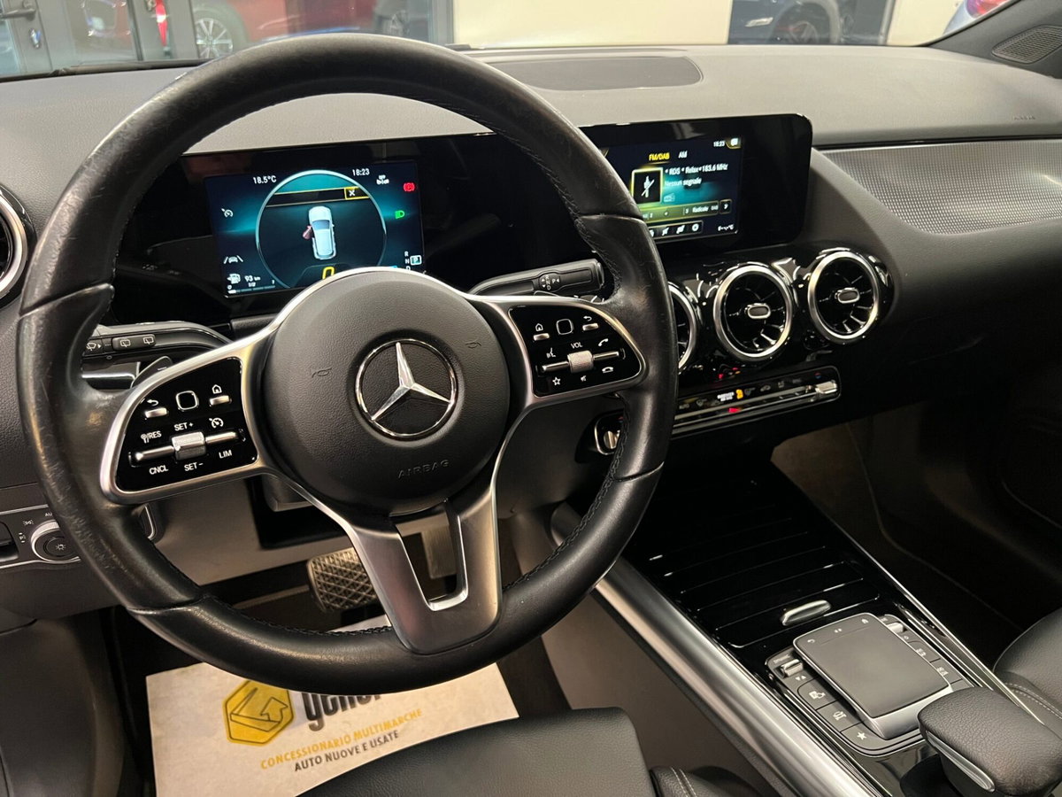 Mercedes-Benz GLA SUV 180 d Business Extra auto (8)