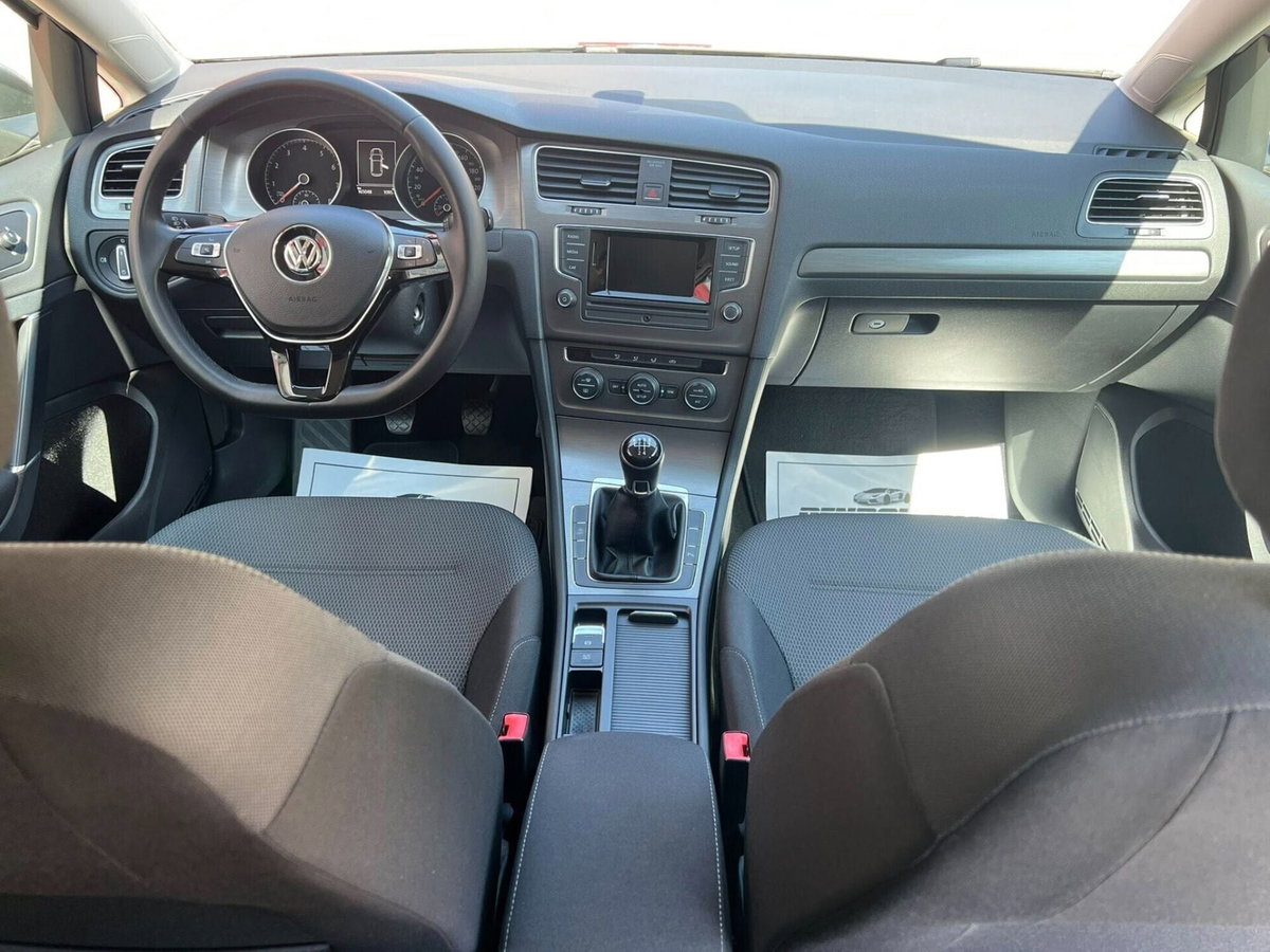 Volkswagen Golf 1.2 TSI 3p. Comfortline (16)