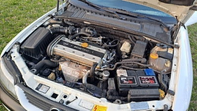 Opel Vectra 1.8i 16V cat 5 porte CD (11)