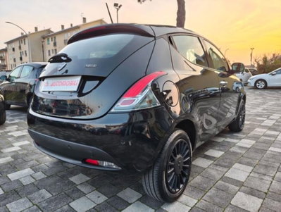 Lancia Ypsilon 1.0 FireFly 5 porte S&S Hybrid Gold Plus (3)