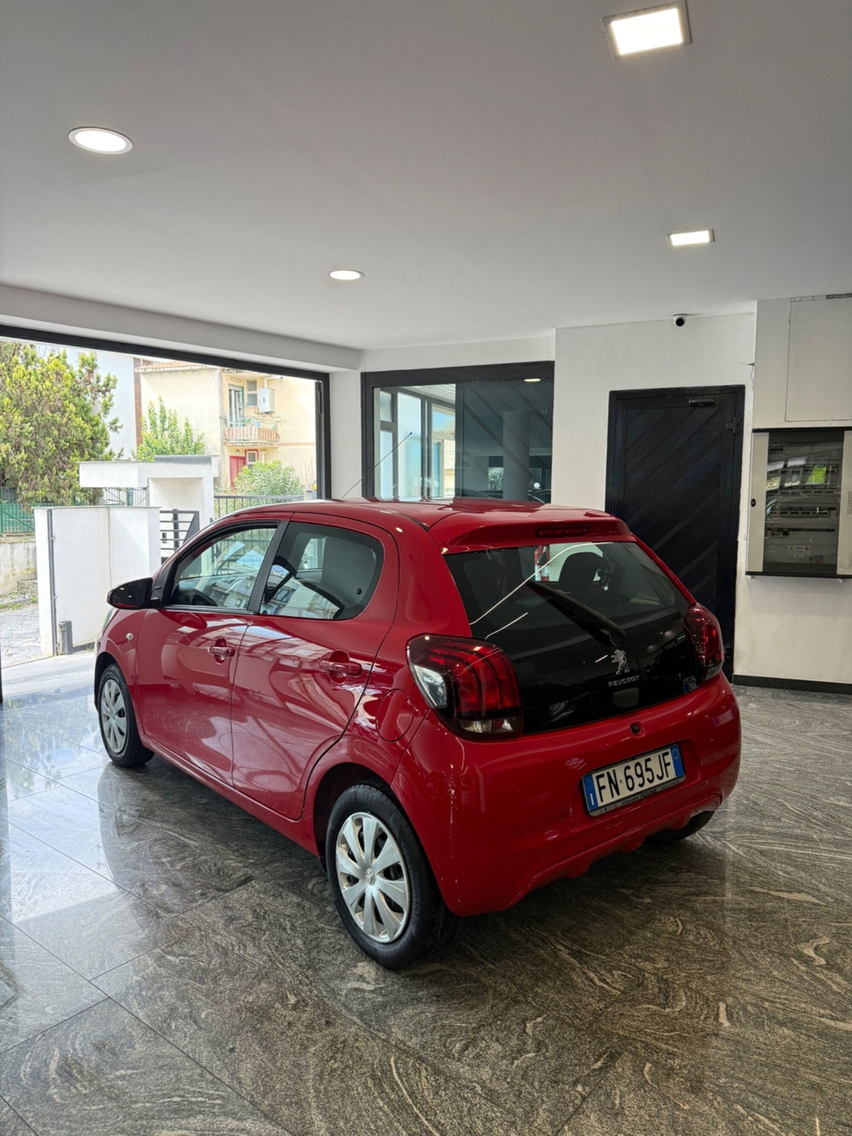 Peugeot 108 68 5 porte Active (2)