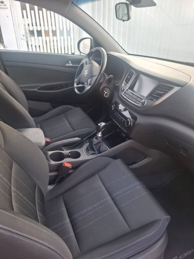 Hyundai Tucson 1.7 CRDi Comfort (5)