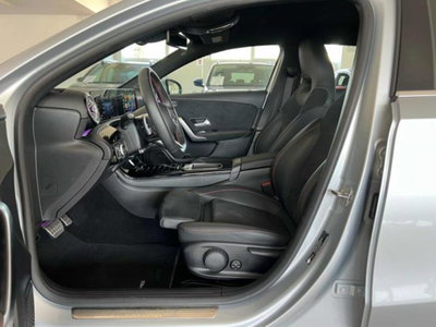 Mercedes-Benz Classe A 180 AMG Line Premium Plus auto (11)