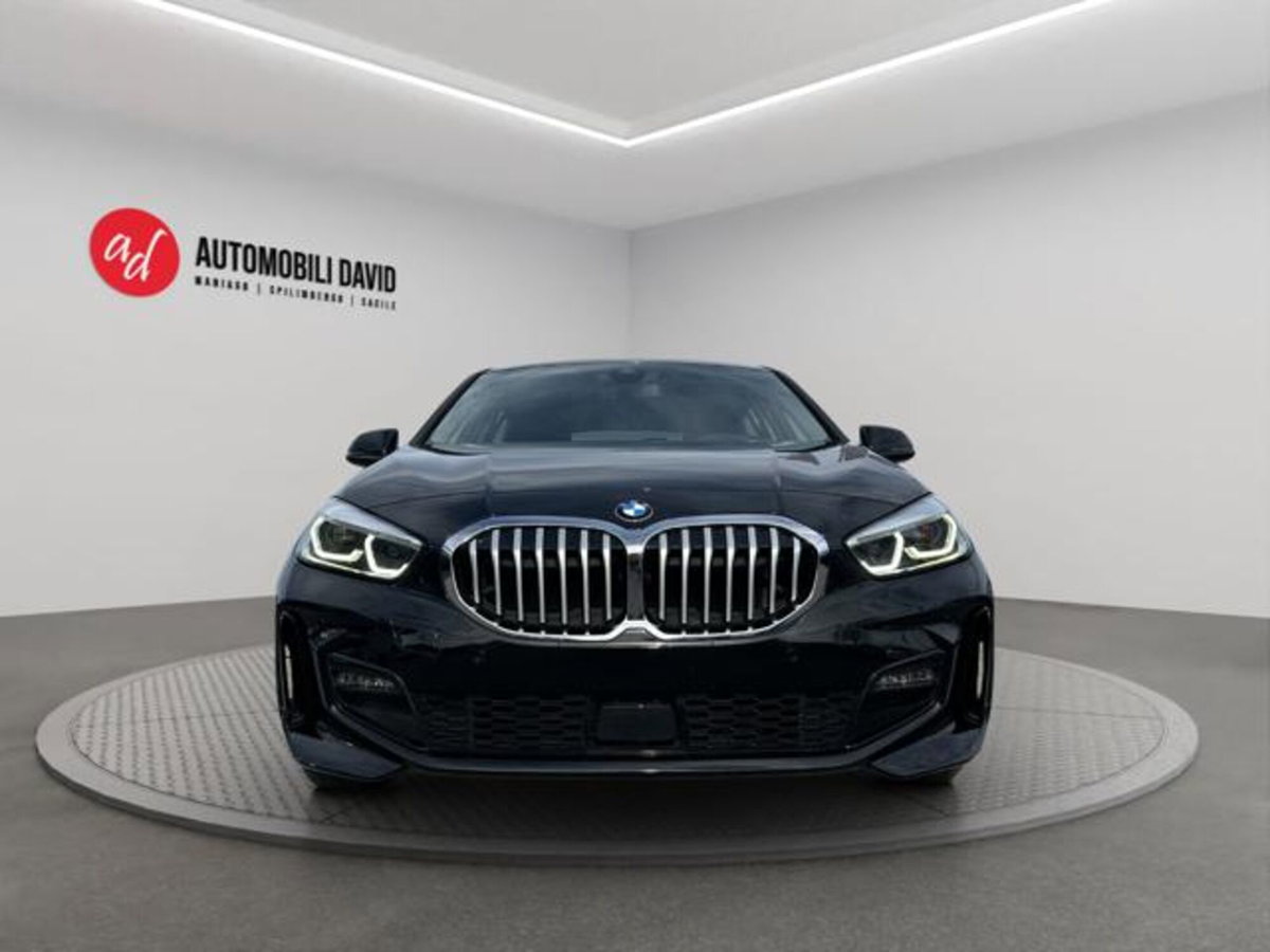 BMW Serie 1 116d 2.0 116CV cat 5 porte Attiva DPF (5)