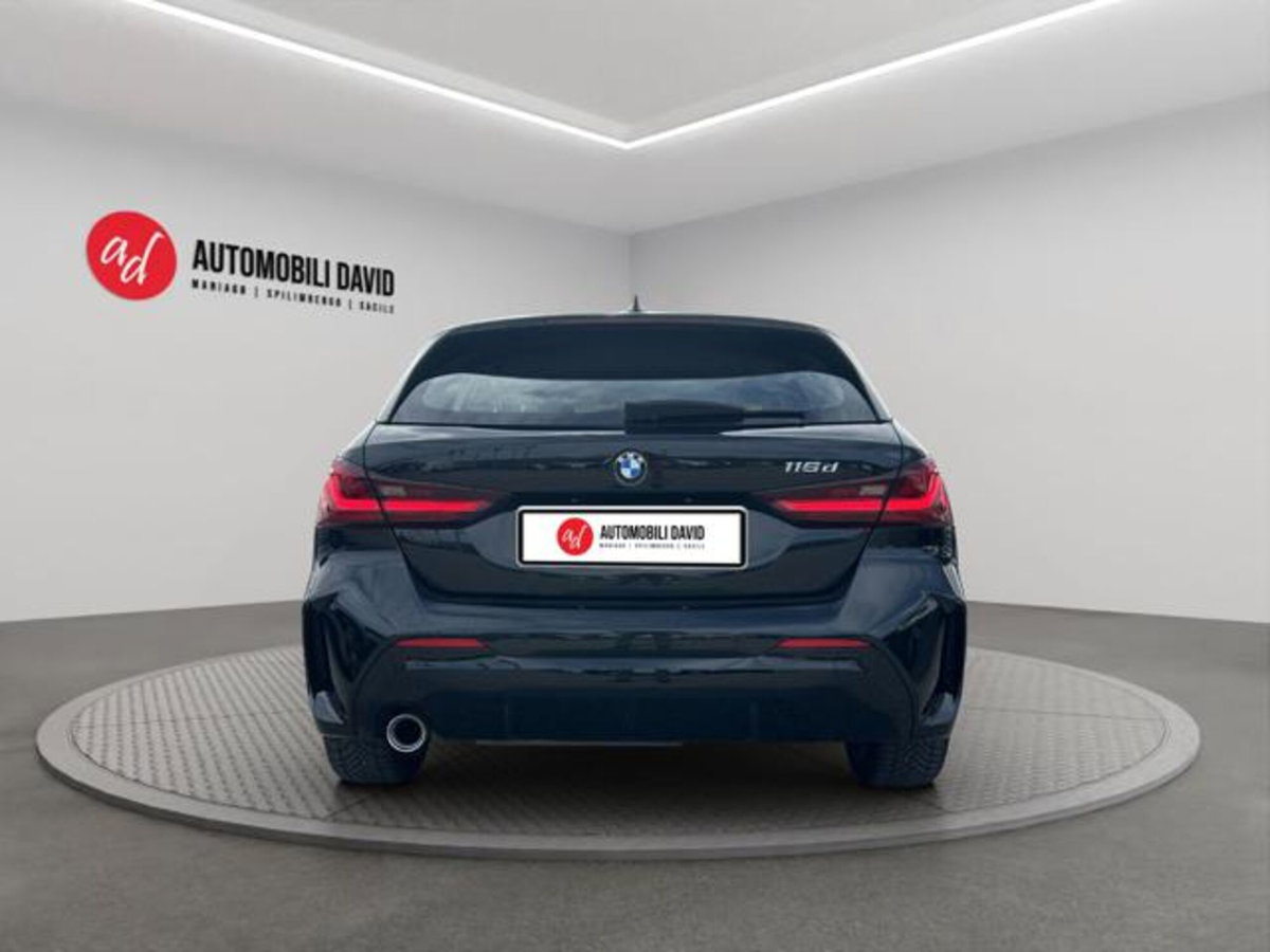BMW Serie 1 116d 2.0 116CV cat 5 porte Attiva DPF (6)