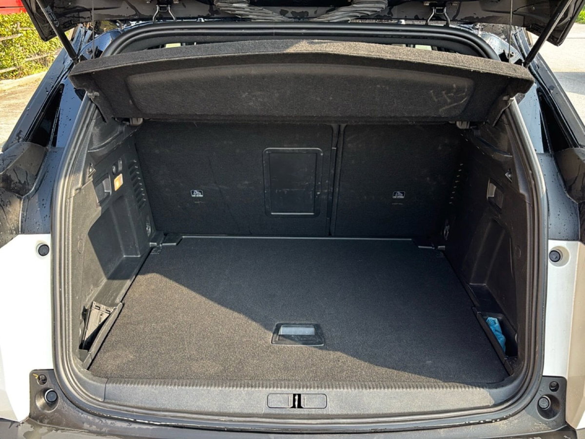 Peugeot 3008 BlueHDi 130 S&S EAT8 GT (20)