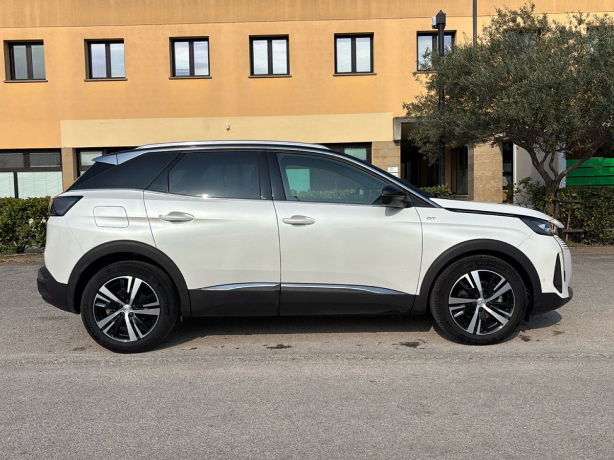 Peugeot 3008 BlueHDi 130 S&S EAT8 GT (4)