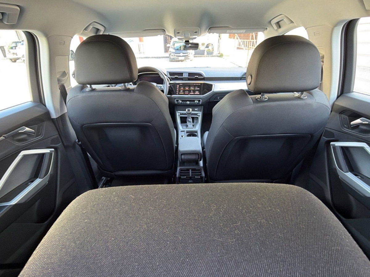 Audi Q3 Sportback 35 TDI quattro S tronic S line edition (10)