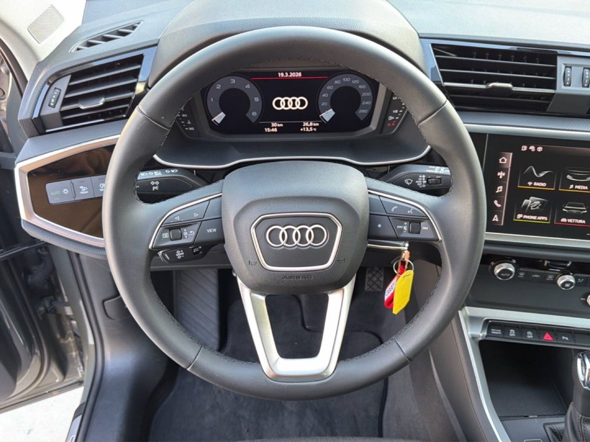 Audi Q3 Sportback 35 TDI quattro S tronic S line edition (17)