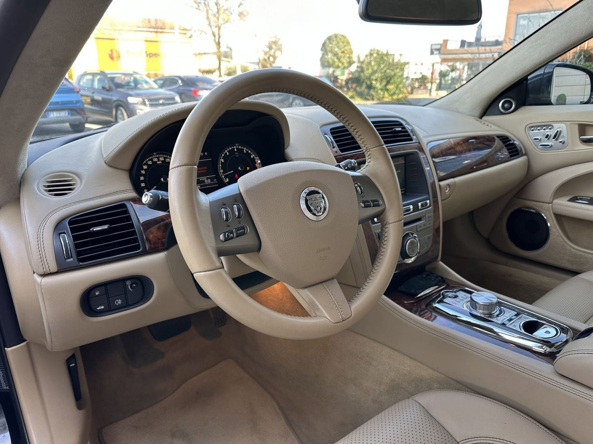 Jaguar XK 5.0 V8 Portfolio Coupé (11)